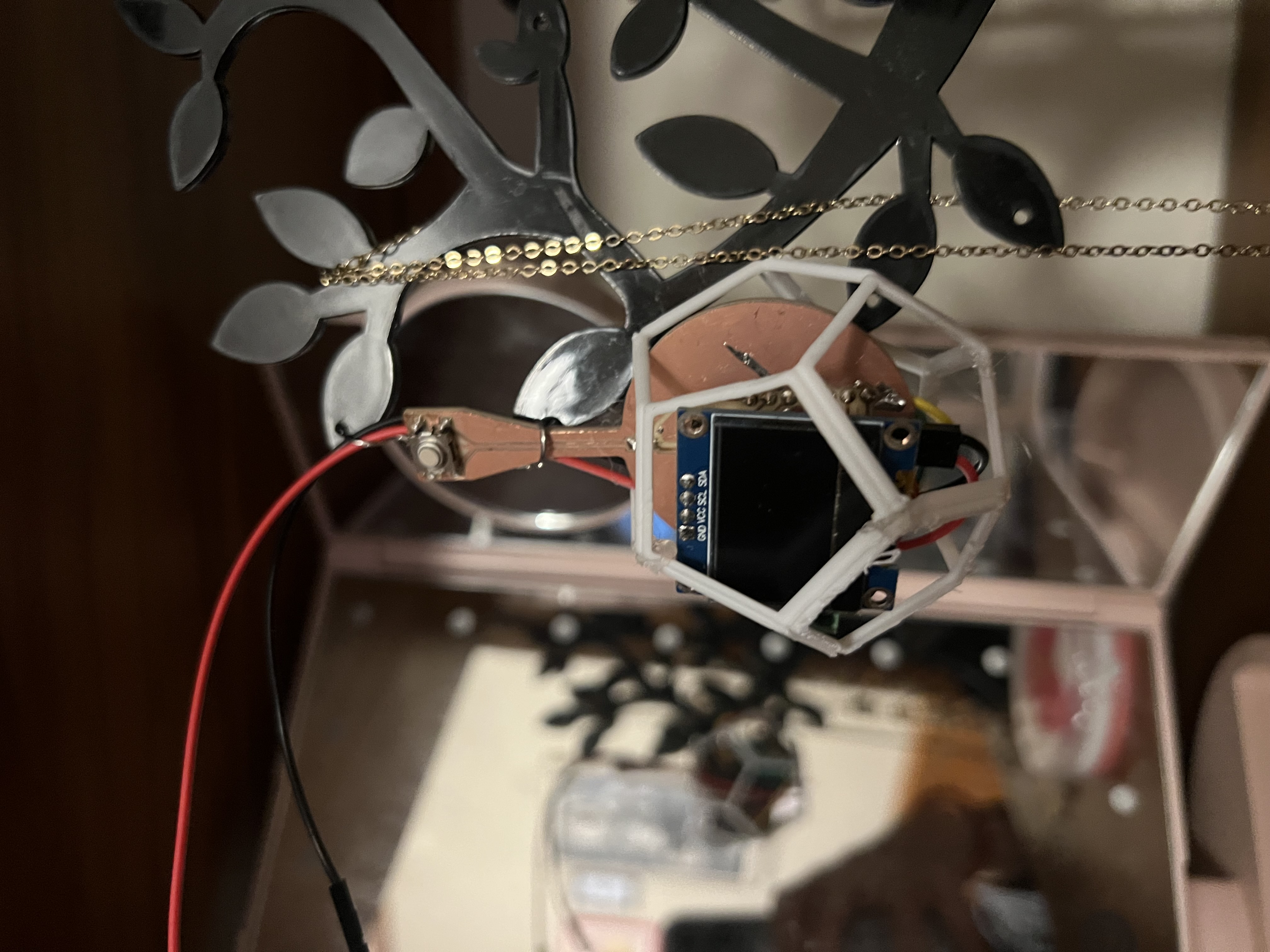 Ball in jewelry tree